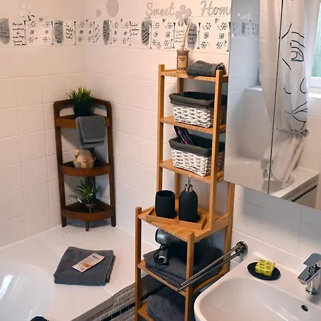 Lejlighed Grosse Ferienwohnung, 4x Zimmer, 2x Balkone In *