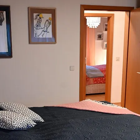 Lejlighed Grosse Ferienwohnung, 4x Zimmer, 2x Balkone In