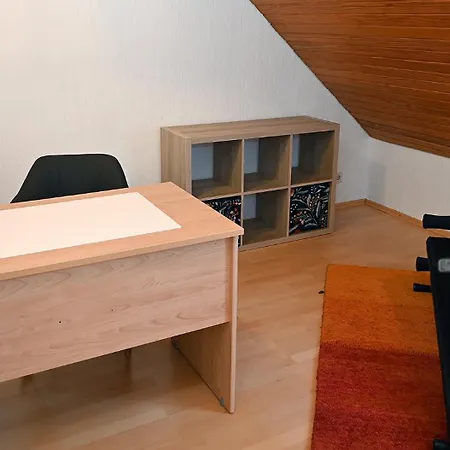 Grosse Ferienwohnung, 4x Zimmer, 2x Balkone In Lejlighed *