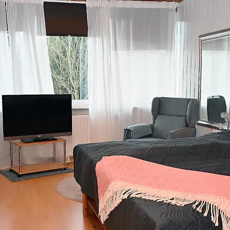 Grosse Ferienwohnung, 4x Zimmer, 2x Balkone In