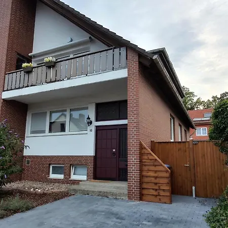 Grosse Ferienwohnung, 4x Zimmer, 2x Balkone In